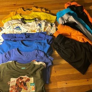 Boys 5T shorts and shirts lot summer Dino theme